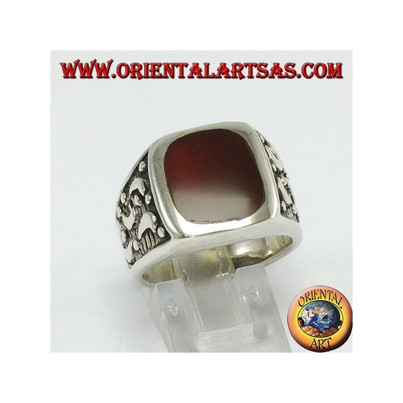 Silver ring and corney with lateral carved moons