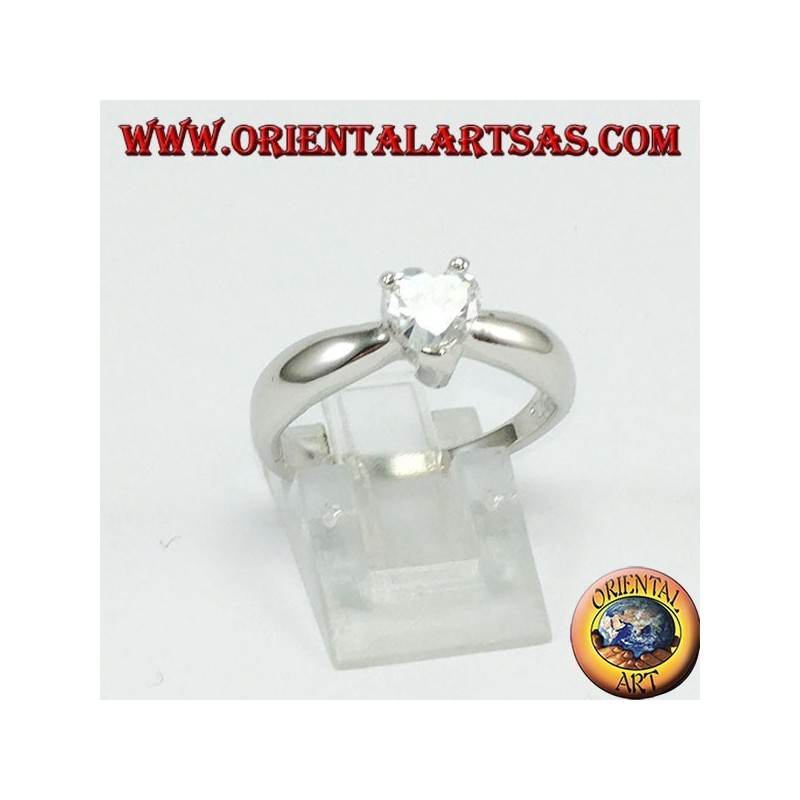 Anillo de plata con corazón de circonita, solitario con corazón