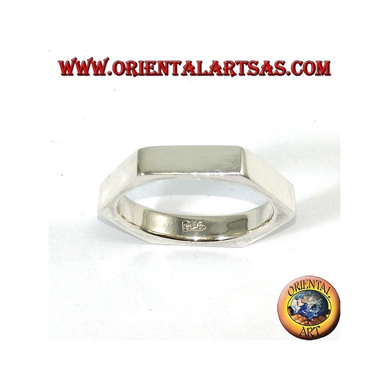 Bague en argent en forme hexagonale