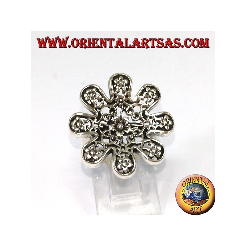 Bague en argent en forme de fleur avec des roses percées