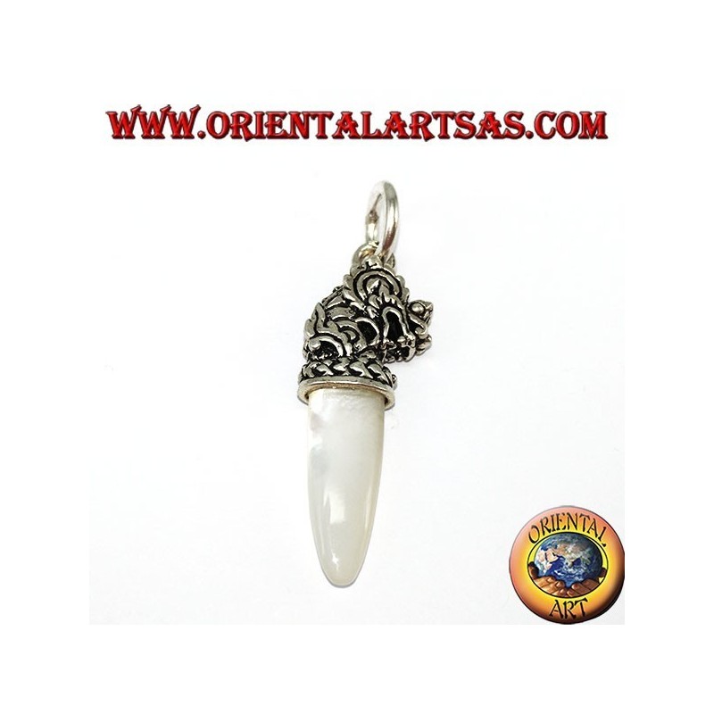 Pendentif tête de dragon en argent avec pointe en nacre