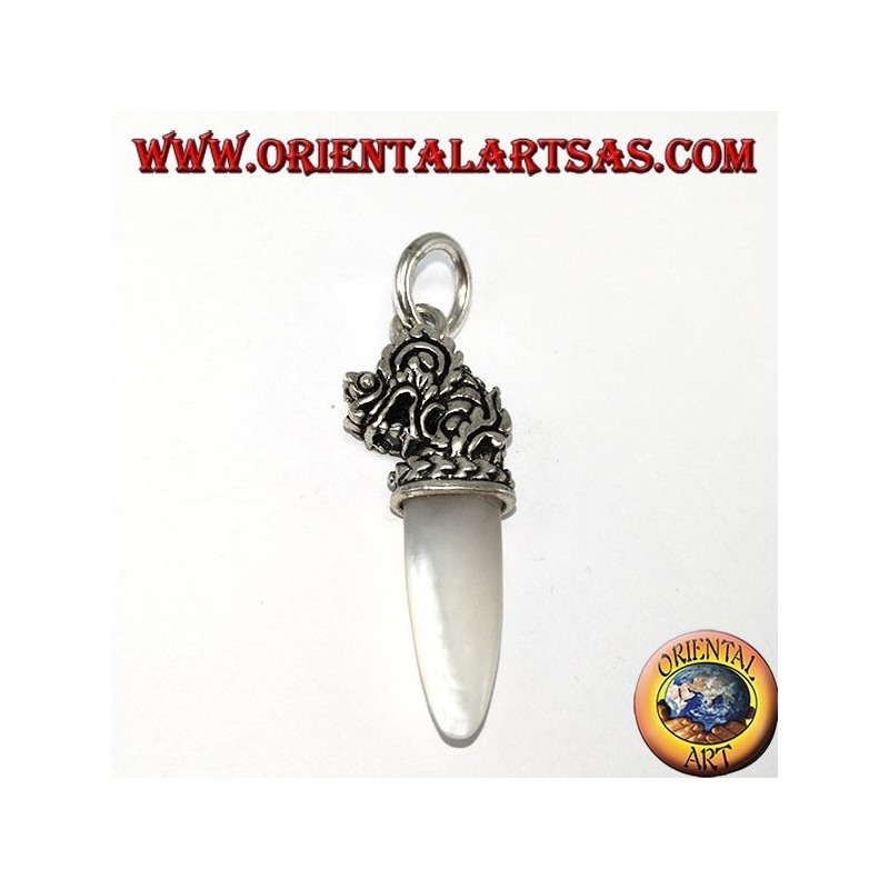 Pendentif tête de dragon en argent avec pointe en nacre
