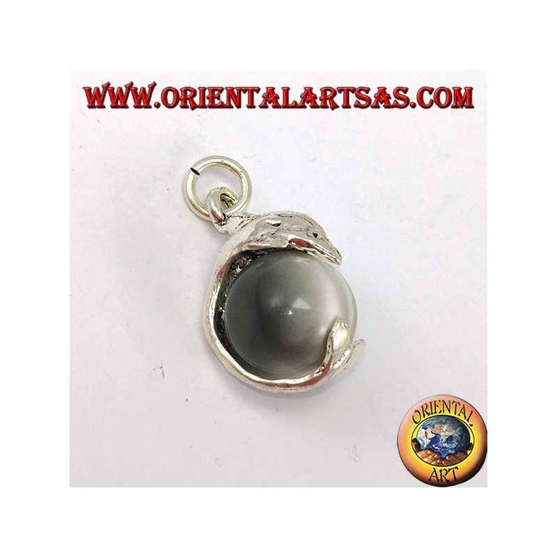 Colgante de plata del delfín con la bola gris del ojo de gato