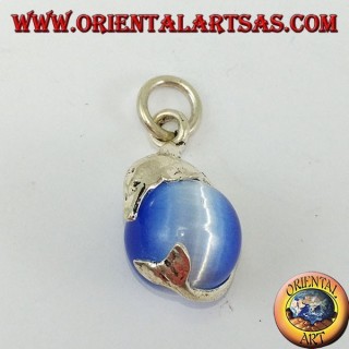 Silver dolphin pendant with sphere in light blue cat's eye