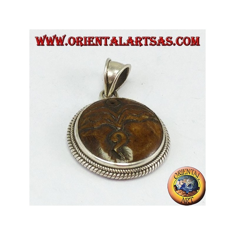 Ciondolo in argento occhio di Buddha intagliato in osso di yack  