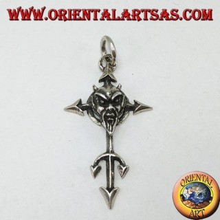 Pendentif en argent le visage du diable sur la croix
