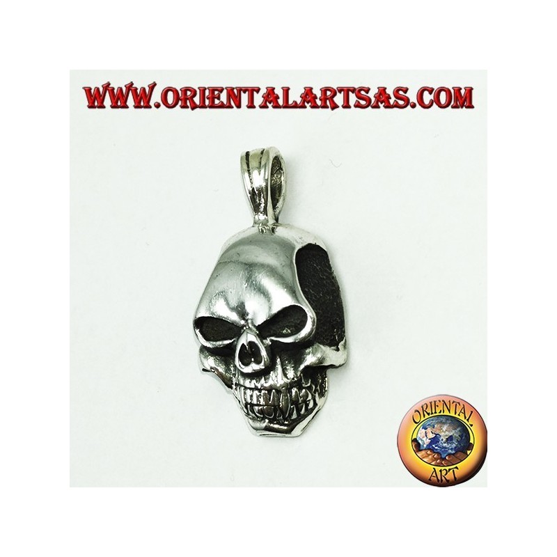 Pendentif en argent en forme de crâne