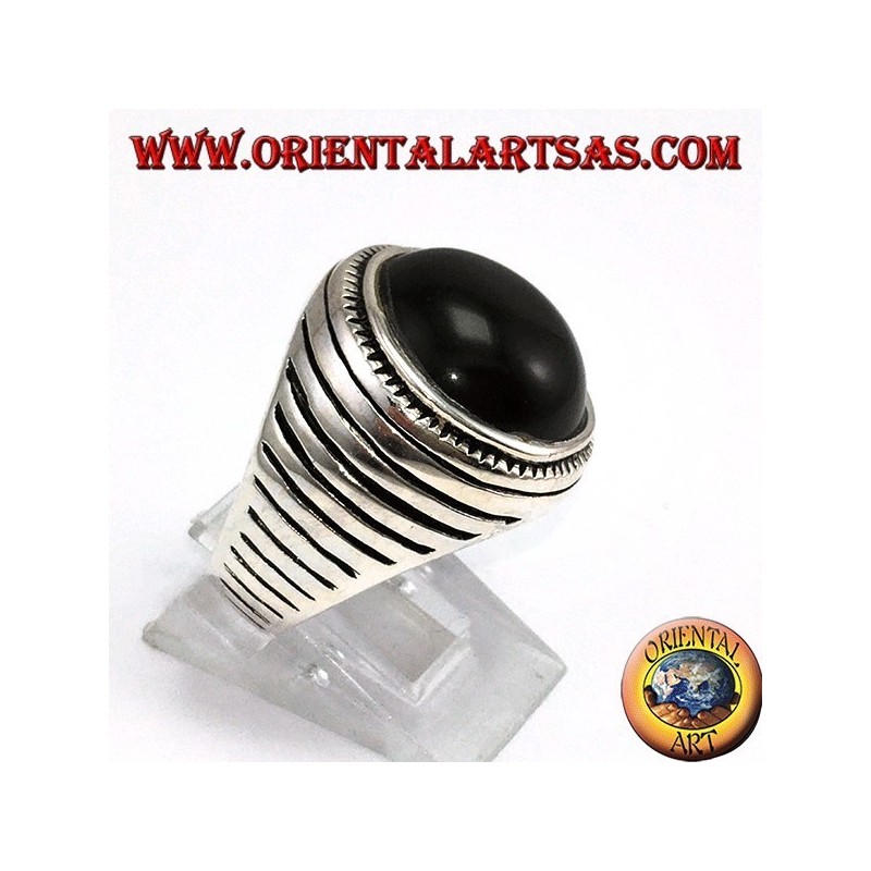 Bague en argent avec hémisphère ronde onyx