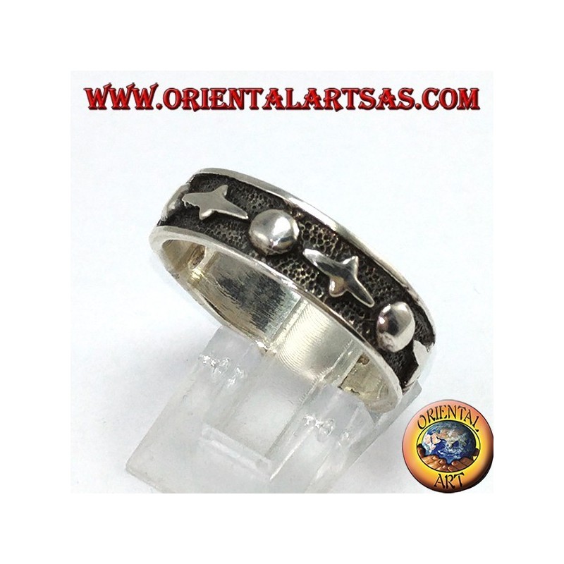 Bague en argent travaillé, (gothique)