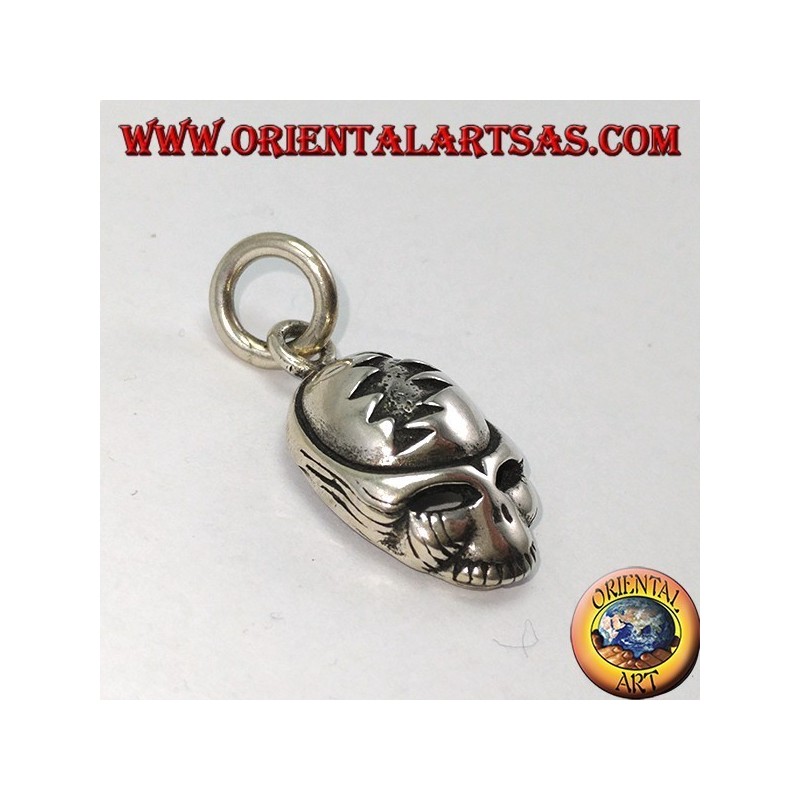 Pendentif en argent 925 avec crâne alien