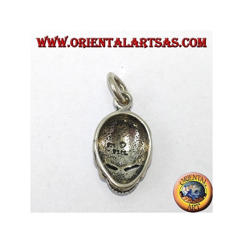 Pendentif en argent 925 avec crâne alien