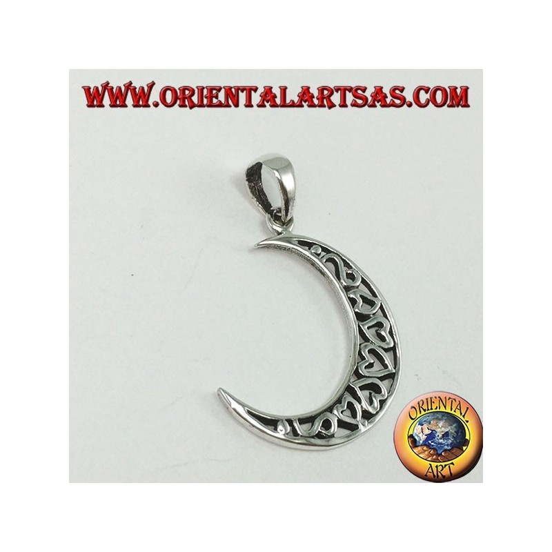 Pendentif en argent, lune remplie de coeurs