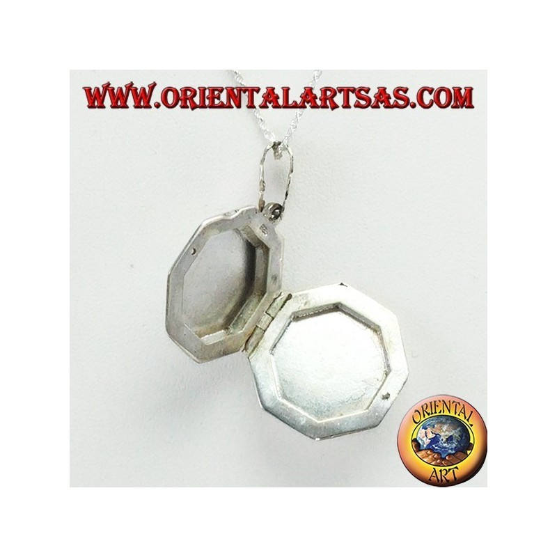 Pendant in silver octagonal photo frame