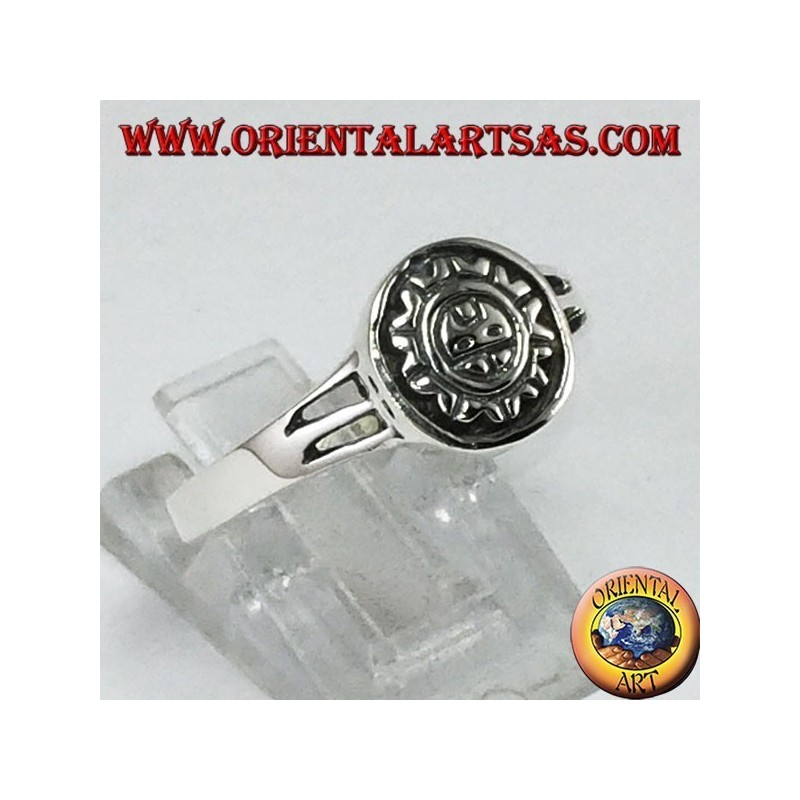 Anillo de plata con sol maya
