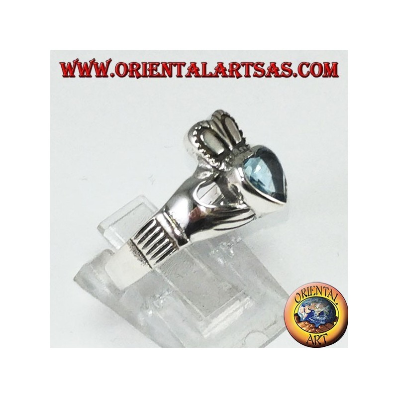 Anello Claddagh con topazio azzurro in argento