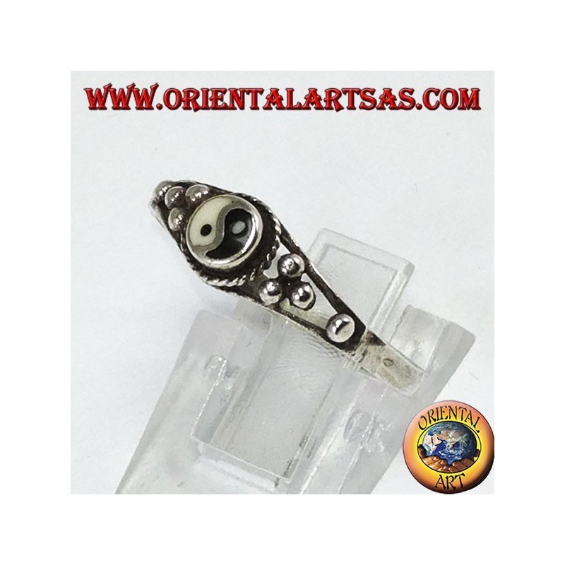 Tao yin-yang silver ring (Small) with dots
