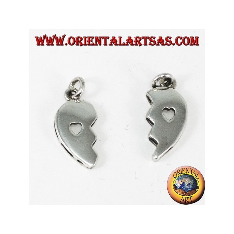Colgante de plata, corazón dividido con un corazón dentro