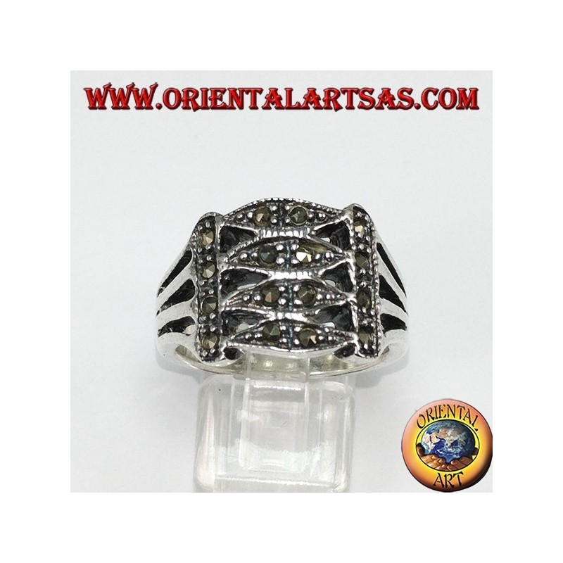 Anillo de plata con marcasita con 4 elipses paralelas