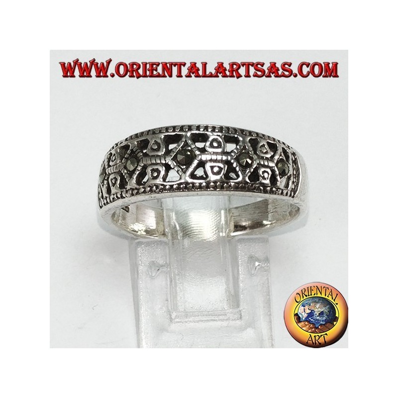 Anillo de plata con marcasita en rombos