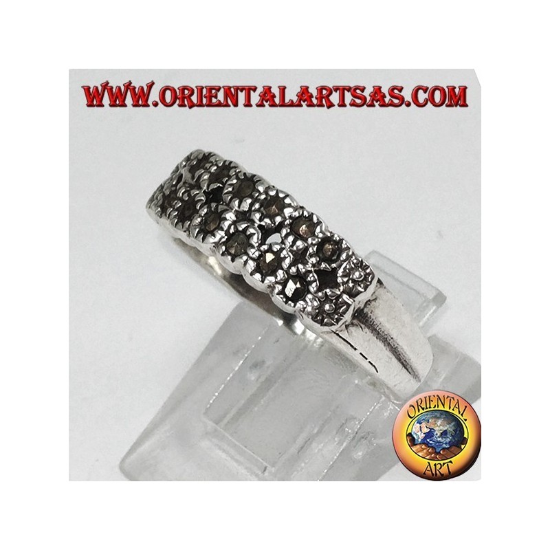 Bague en argent avec deux rangées de marcassite