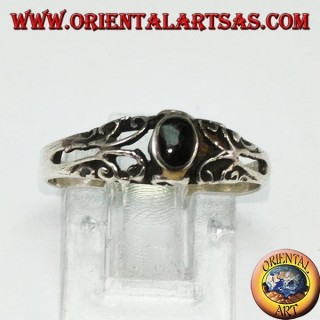 Silver ring with onyx, small with decorations