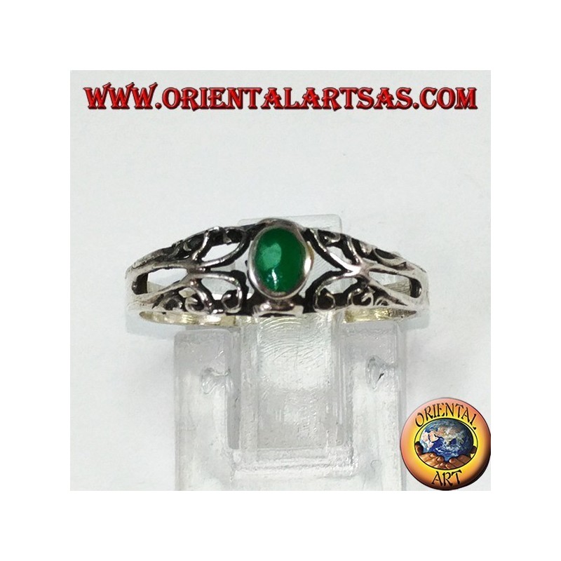 Bague en argent avec agate verte, petite avec des décorations