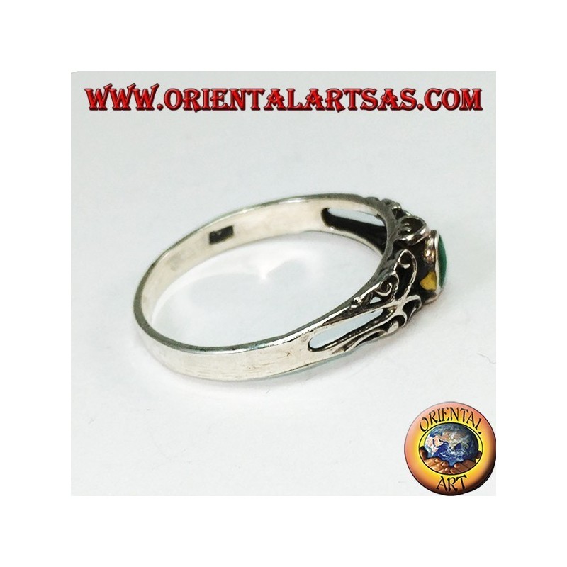 Bague en argent avec agate verte, petite avec des décorations