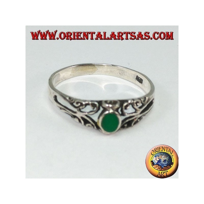 Bague en argent avec agate verte, petite avec des décorations
