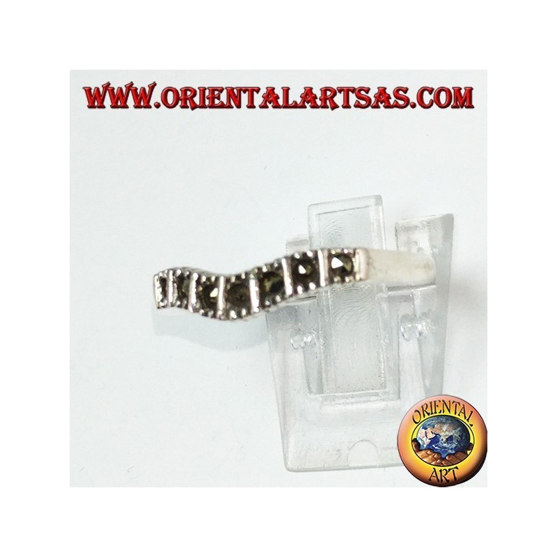 Anello in argento con marcasite ( fedina a V )