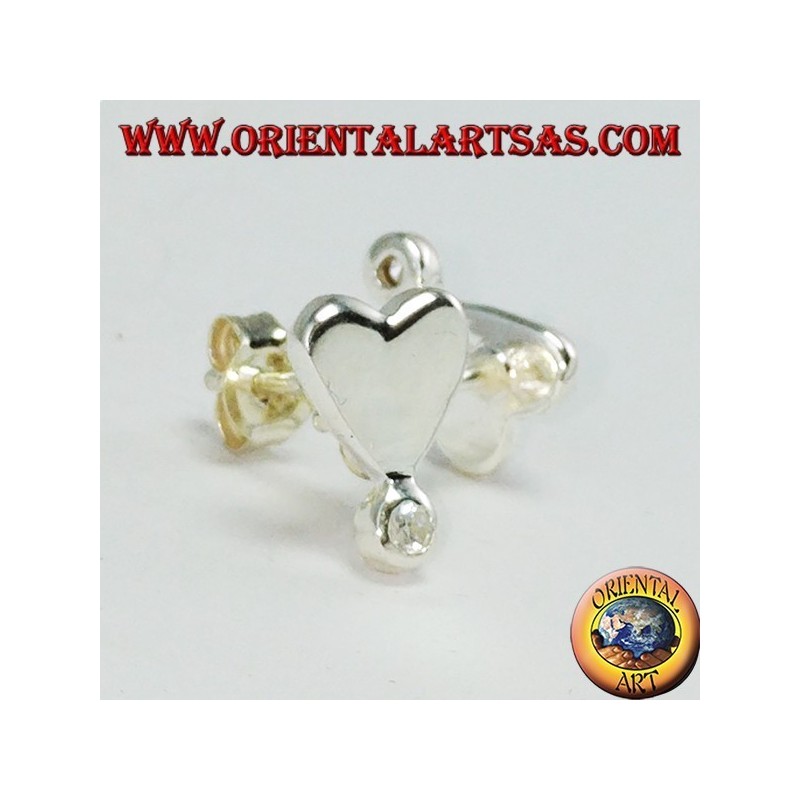 Boucles d'oreilles en argent avec un coeur avec un zircon sur la pointe