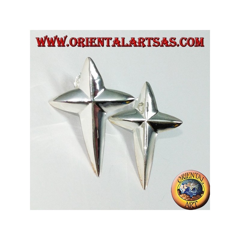Boucles d'oreilles à lobes en argent en forme de croix pointue