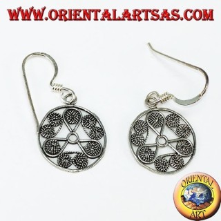Boucles d'oreilles pendantes en argent en forme ronde avec une finition en filigrane