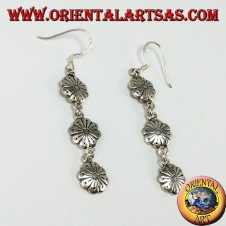 Boucles d'oreilles en argent composé de trois fleurs