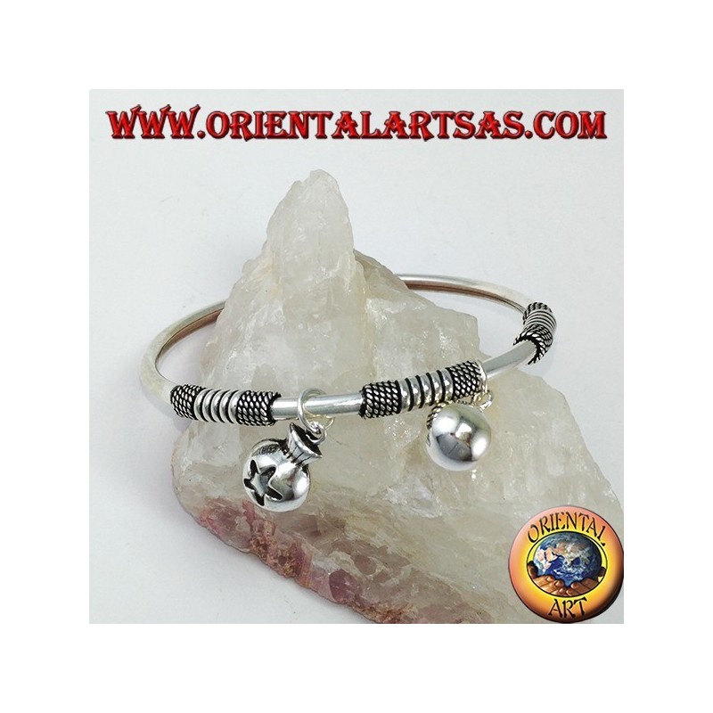 Starre Runde Armband mit Anhängern in 925 Silber