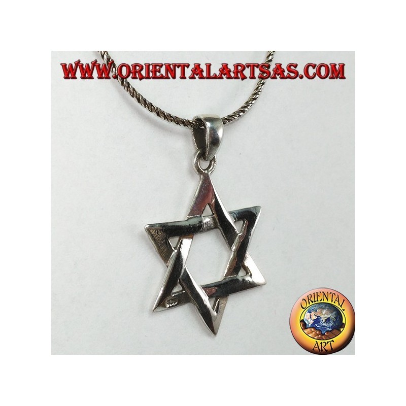 Pendentif en argent avec une étoile de David, une étoile tressée à six branches