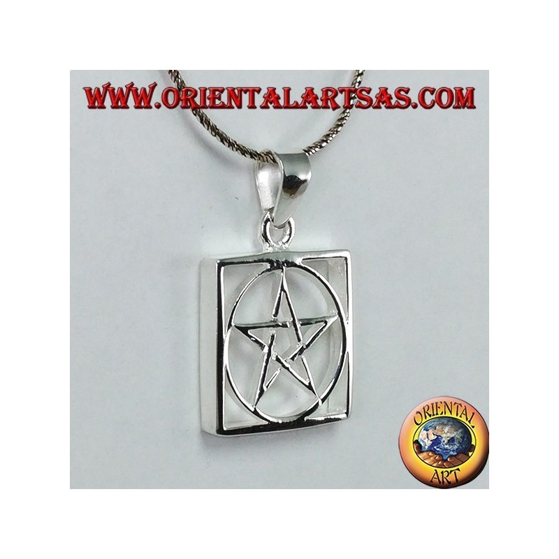 Pendentif en argent avec pentagramme tressé entouré d'un cercle dans le carré