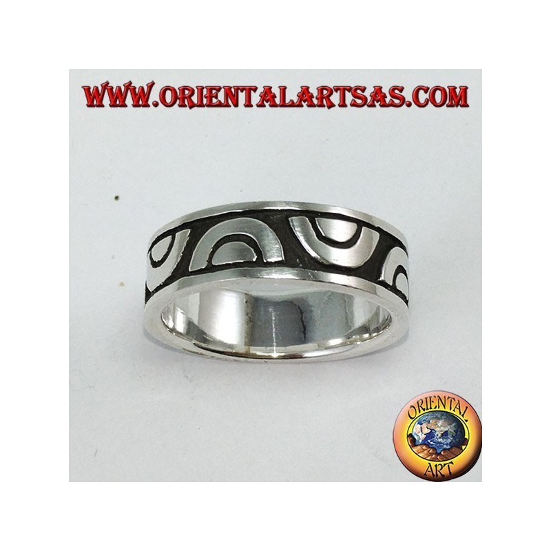 Silver ring inlaid with opposed half-circles