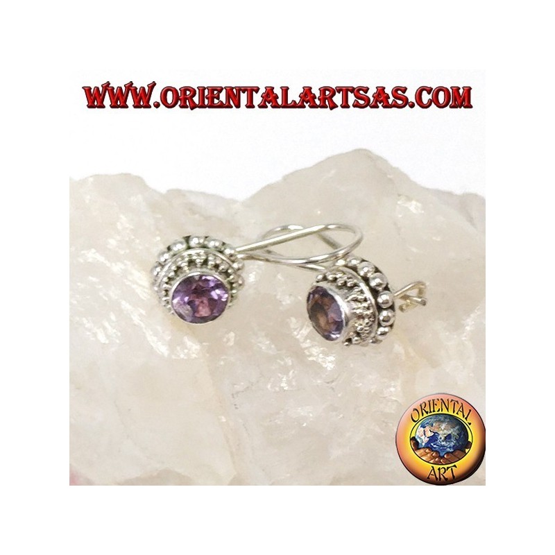 Boucles d'oreilles en argent avec petite améthyste ronde à facettes
