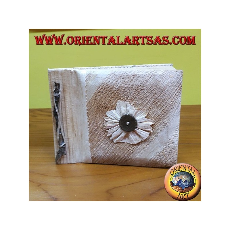 Cuaderno en papel de arroz con cubierta cuadrada de corteza (mediana)