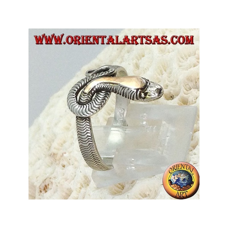 Bague en argent en forme de serpent entier avec une plaque en or au-dessus de la tête