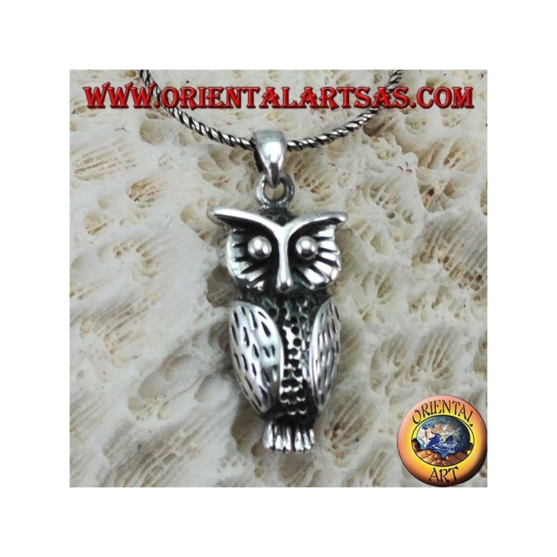 Pendant in the form of an owl in silver