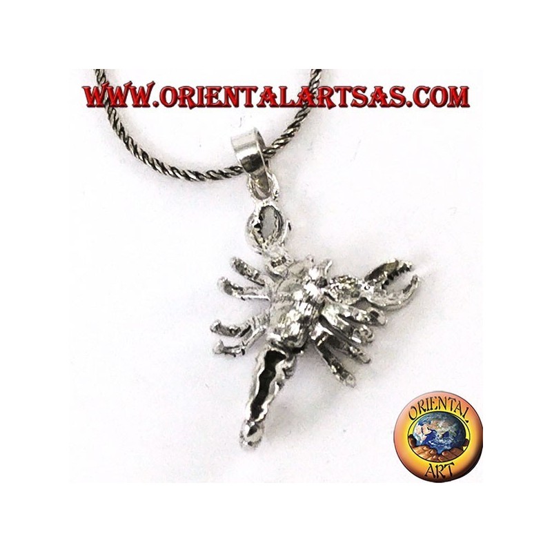 Colgante de plata de escorpión con 7 partes móviles. tridimensional