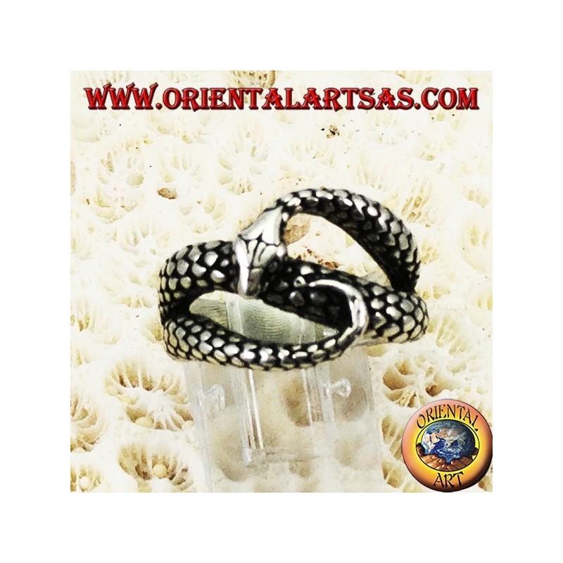 Bague en argent en forme de serpent cobra qui mord