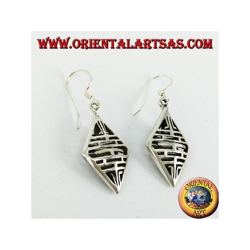 Pendientes en plata con rombo perforado