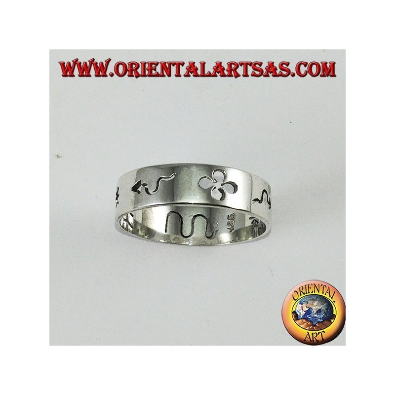 Anillo de plata tallado a mano