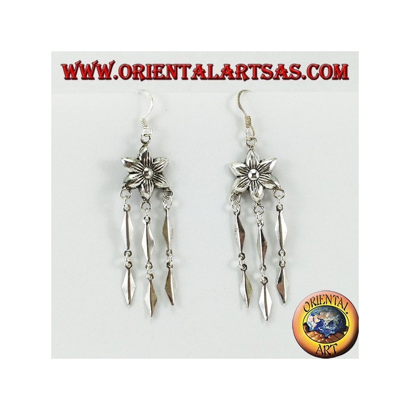 Boucles d'oreilles en argent, fleur avec trois longues pendentifs