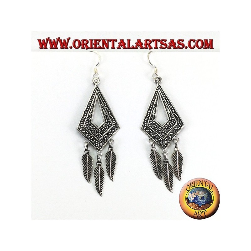 Boucles d'oreilles en argent, en losange ciselé avec trois plumes