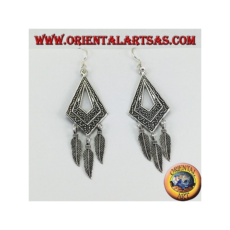 Boucles d'oreilles en argent, en losange ciselé avec trois plumes
