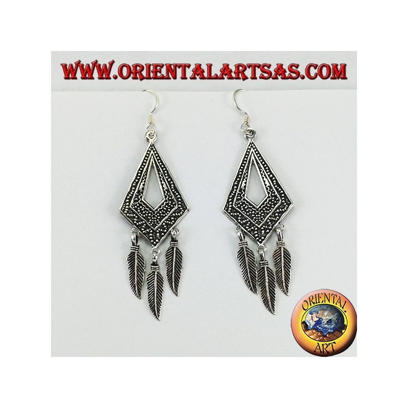 Boucles d'oreilles en argent, en losange ciselé avec trois plumes