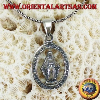 Silberner Anhänger mit der Madonna von Lourdes